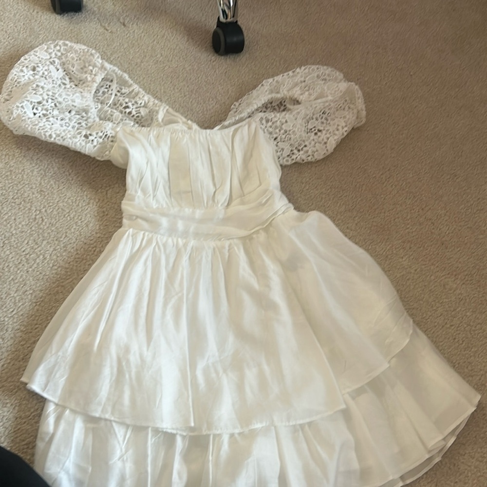 Adorable white dress.